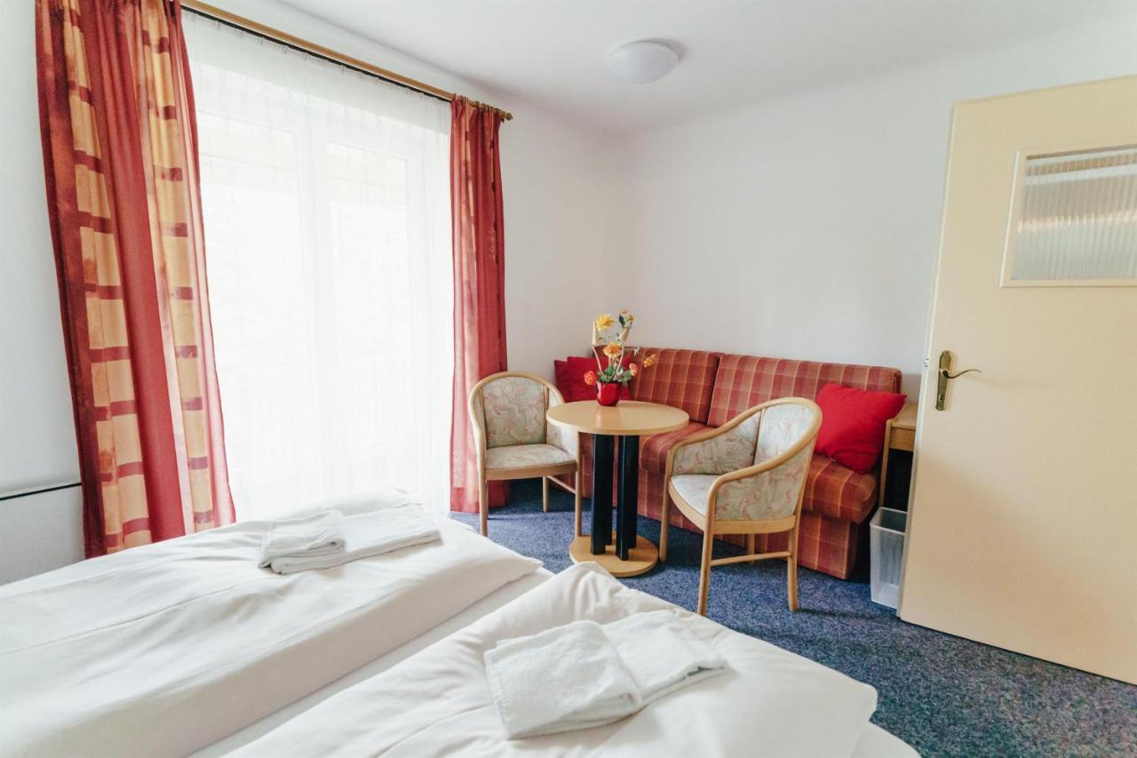 Gaestehaus Frank Hotel Velden am Wörthersee Exterior foto